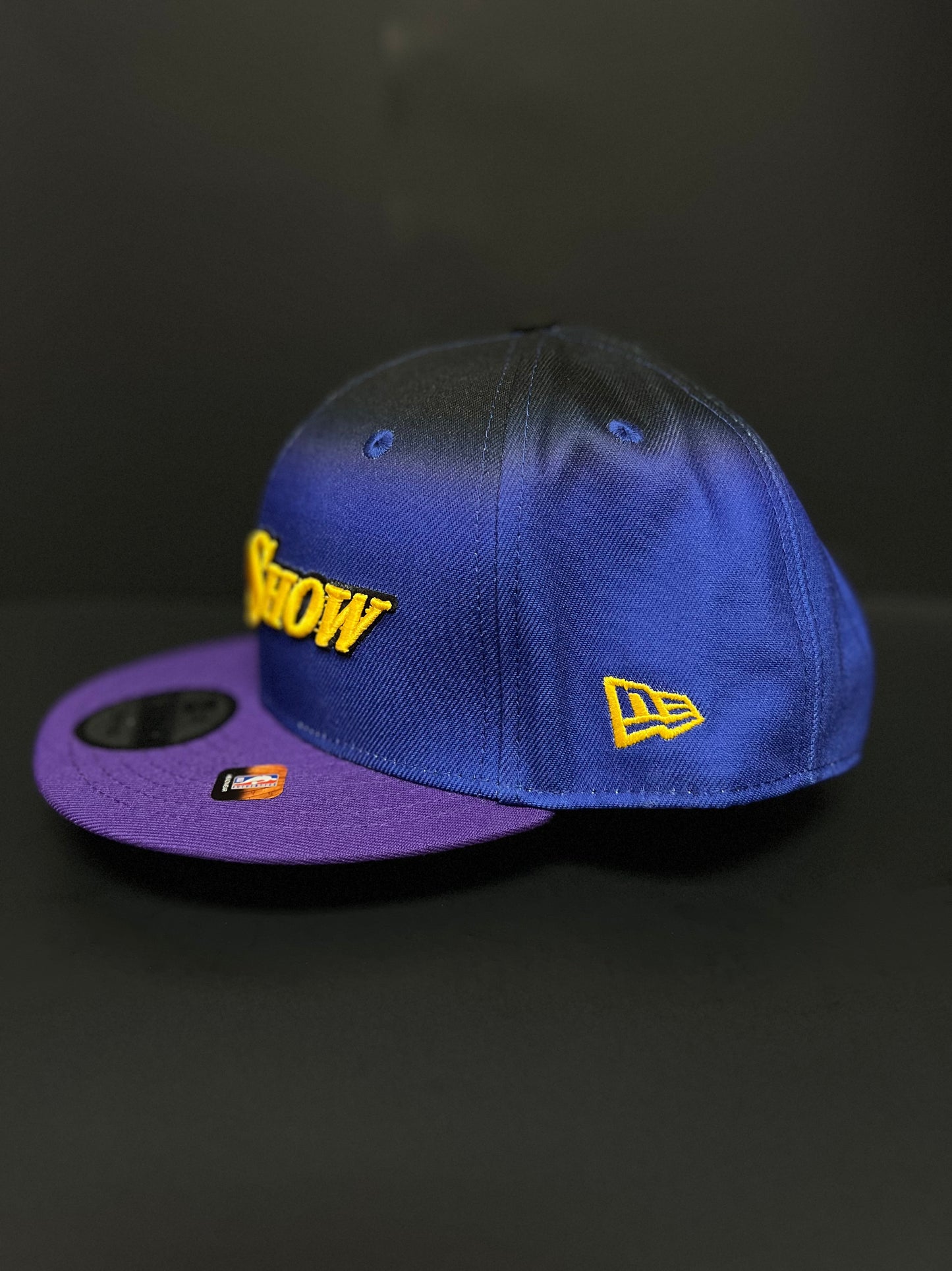 Gorra 59FIFTY Edición Urbana de Los Angeles Lakers Morada, New Era para Hombre 2024/25