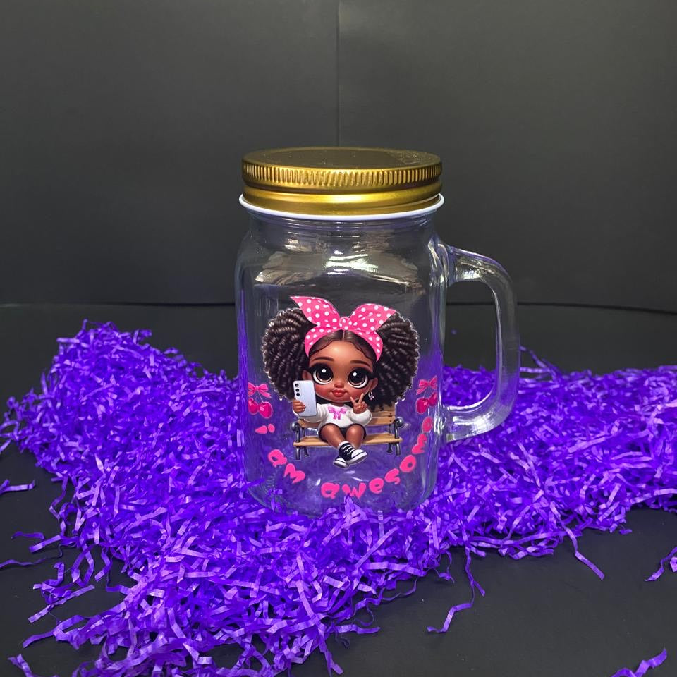 El arte de una niña en cada jarra