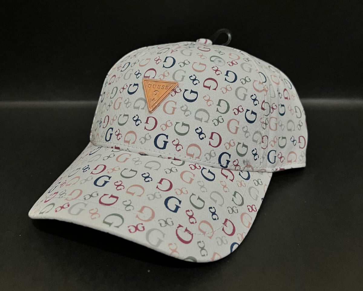 Gorra Guess