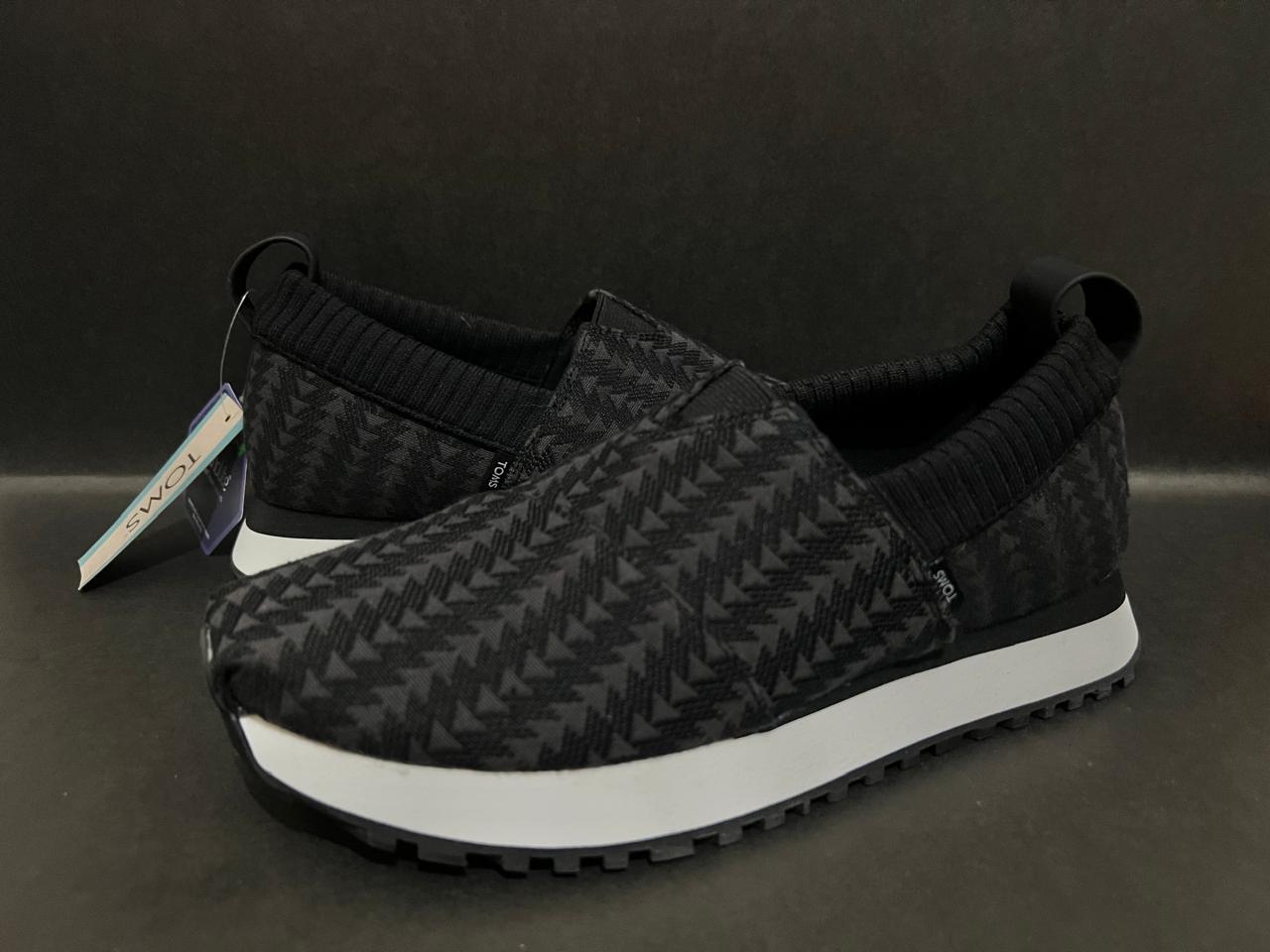 Tenis TOMS originales – Talla 35✨